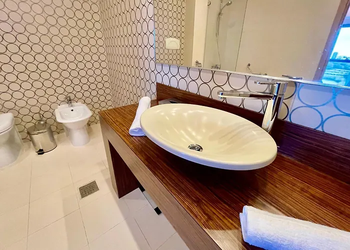 Royal With A Perfect View - Yamaluxe Apartament