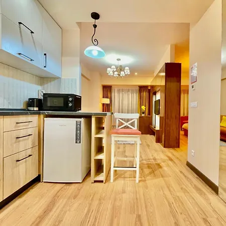 Royal With A Perfect View - Yamaluxe *