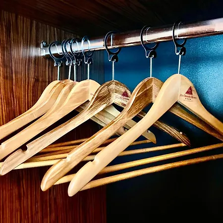 Royal With A Perfect View - Yamaluxe Appartement Boekarest