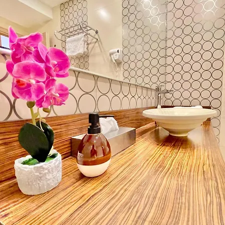 Royal With A Perfect View - Yamaluxe Apartament