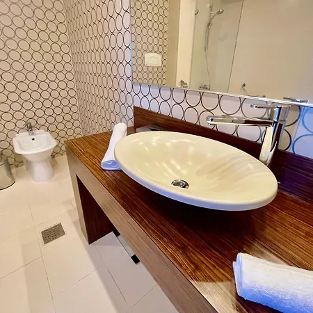 Royal With A Perfect View - Yamaluxe Apartament